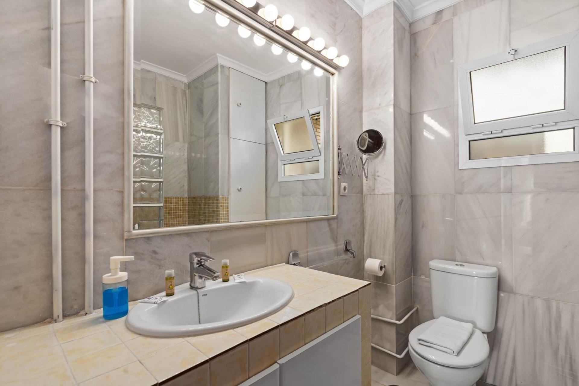 מאלגה Comfy Apartment 100M From Pedregalejo Beach By Costarentals - Mal02 מראה חיצוני תמונה